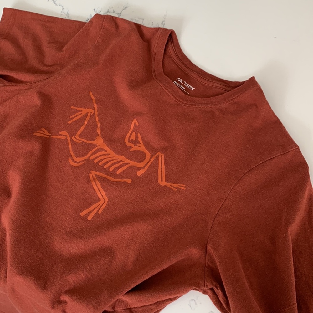 Arc'teryx Men's Red Graphic T-Shirt